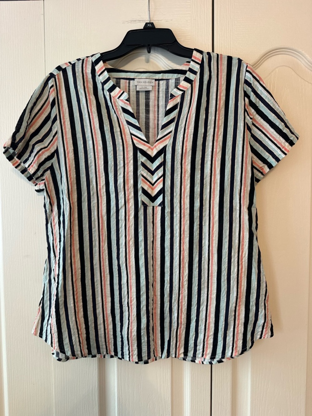 Van Heusen Women’s Navy, White & Coral Striped V-Neck Women’s Top Blouse Sz. L